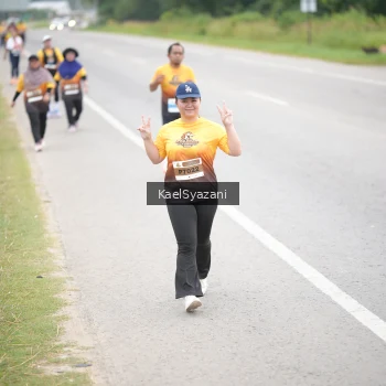 Runner Photo 2052535