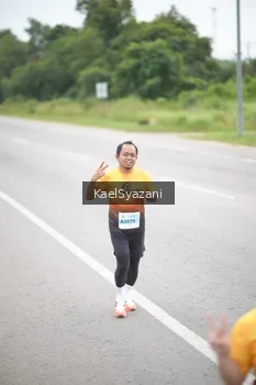 Runner Photo 2052605
