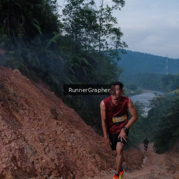 Runner Photo 2052633