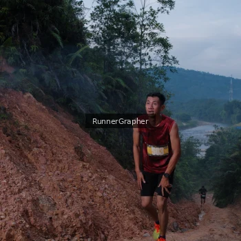 Runner Photo 2052648