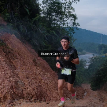 Runner Photo 2052659