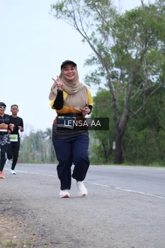 Runner Photo 2052694