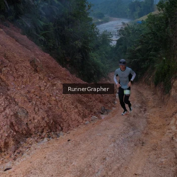 Runner Photo 2052698