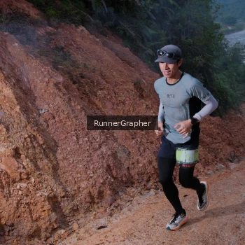 Runner Photo 2052755