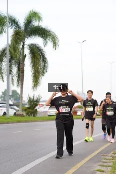 Runner Photo 2052774