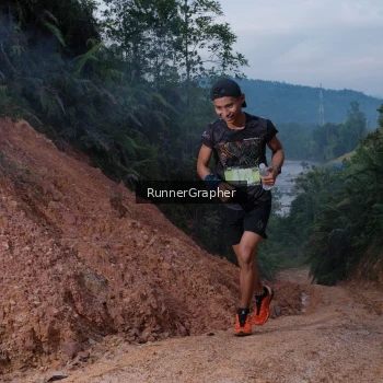 Runner Photo 2052786