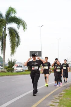 Runner Photo 2052798