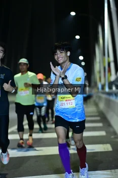Runner Photo 2052820