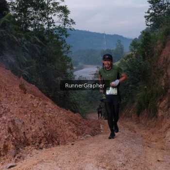 Runner Photo 2052873