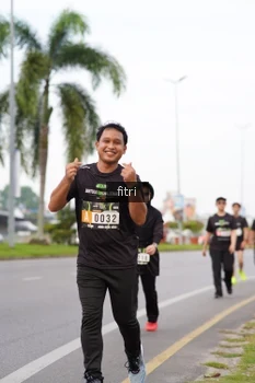 Runner Photo 2052877