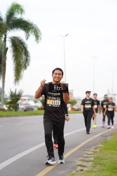 Runner Photo 2052901