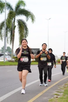 Runner Photo 2052915