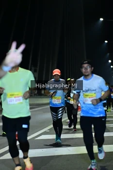 Runner Photo 2052921