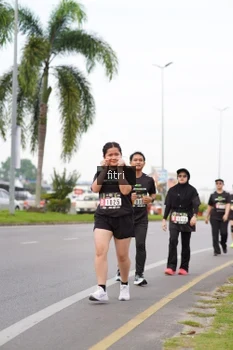 Runner Photo 2052933