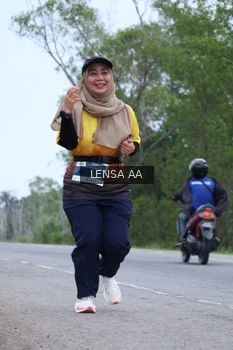 Runner Photo 2052940