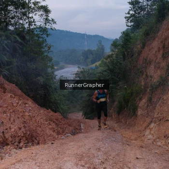Runner Photo 2052947
