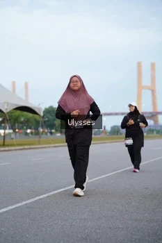 Runner Photo 2052949