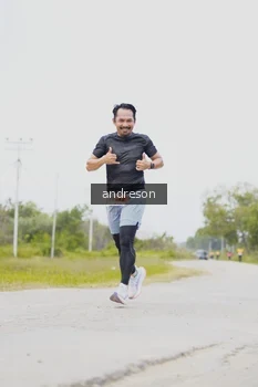 Runner Photo 2052956