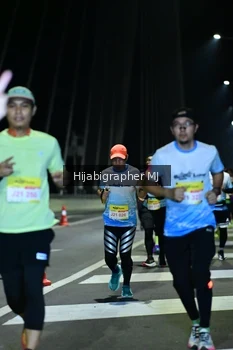 Runner Photo 2052981