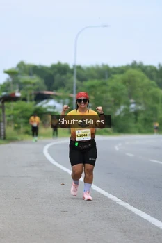 Runner Photo 2053040