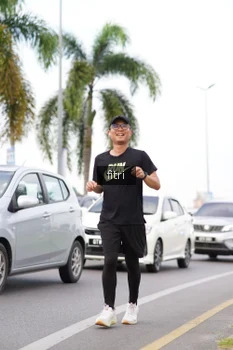 Runner Photo 2053044
