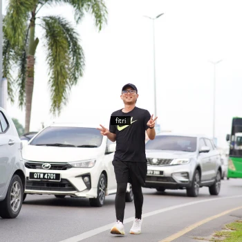 Runner Photo 2053073
