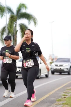 Runner Photo 2053095
