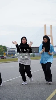 Runner Photo 2053342
