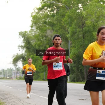 Runner Photo 2053386