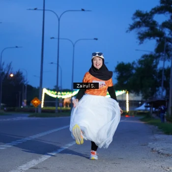 Runner Photo 2053411