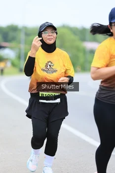 Runner Photo 2053417
