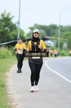 Runner Photo 2053540