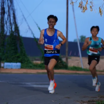 Runner Photo 2053637