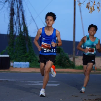 Runner Photo 2053641