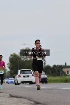 Runner Photo 2053909