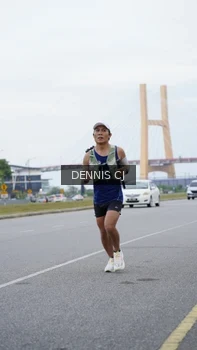 Runner Photo 2053967