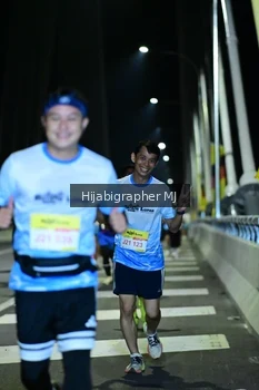 Runner Photo 2053990