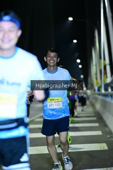Runner Photo 2054055