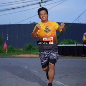 Runner Photo 2054068