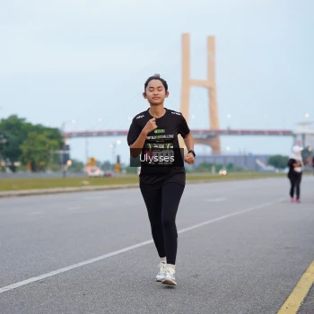Runner Photo 2054117