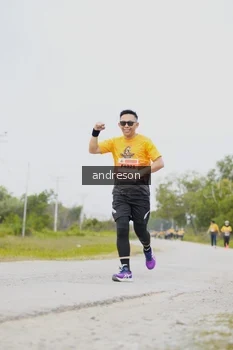Runner Photo 2054148