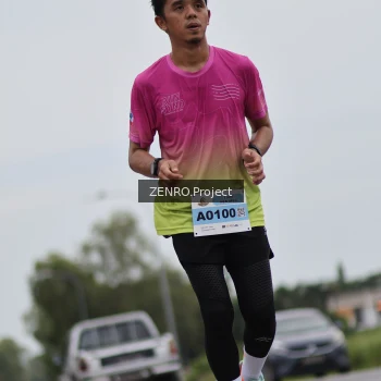 Runner Photo 2054206