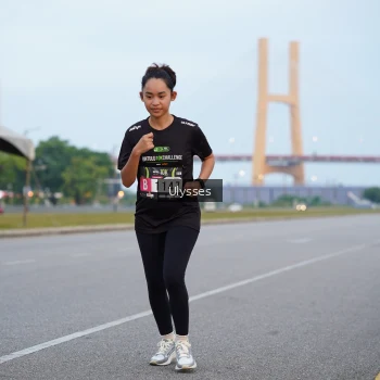 Runner Photo 2054221