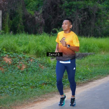 Runner Photo 2054243
