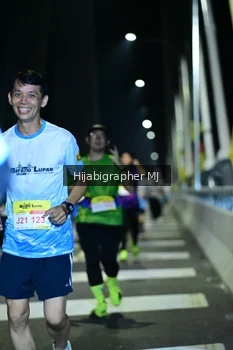 Runner Photo 2054292
