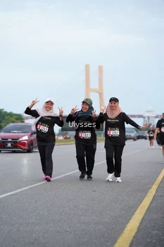 Runner Photo 2054312