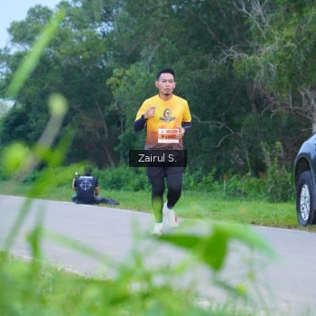 Runner Photo 2054415