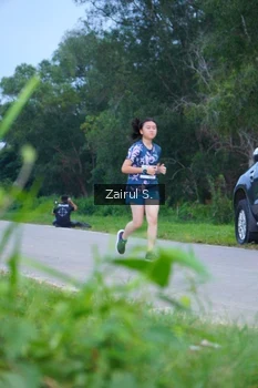 Runner Photo 2054436