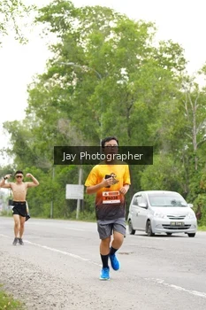 Runner Photo 2054463