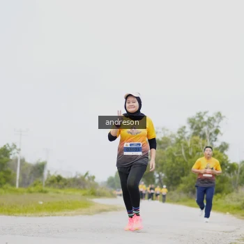 Runner Photo 2054464
